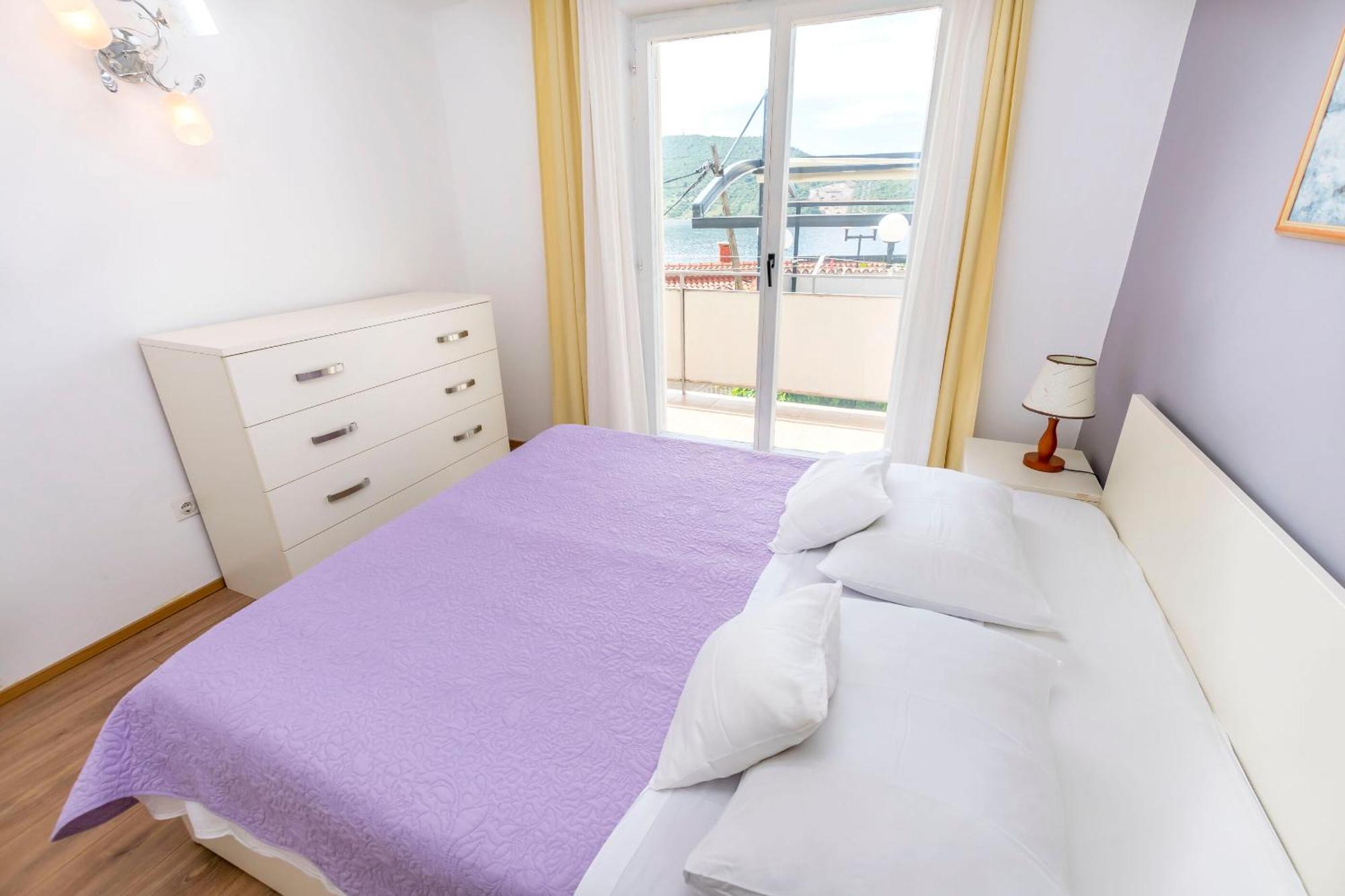 Apartments Zivana Primosten Bilik gambar